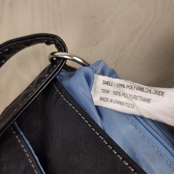 Messenger Bag - Picture 5 of 11